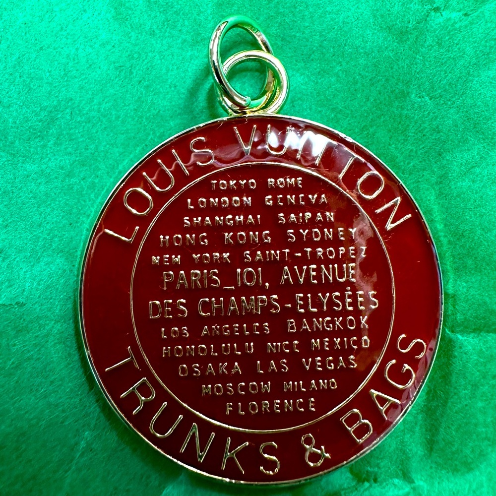 Trunks and Bag Charm - maroon